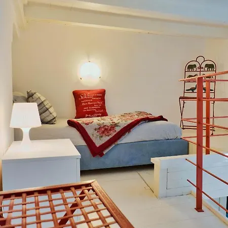 Nona Lakeside At Patrician Apartamento *