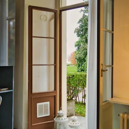 Nona Lakeside At Patrician *