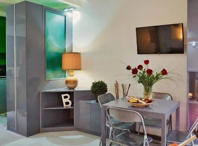 Nona Lakeside At Patrician * Bellagio