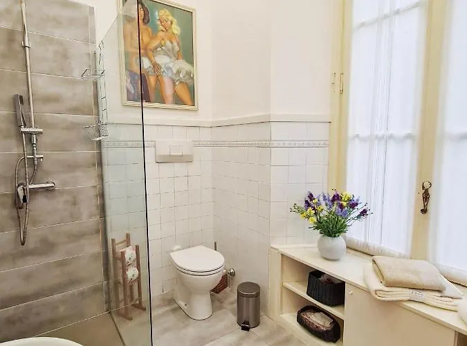 Nona Lakeside At Patrician Appartement *